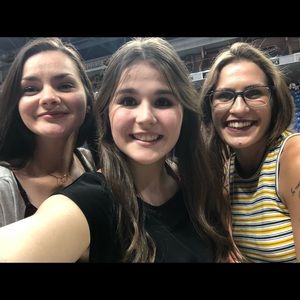 Meet your Posher, Summer